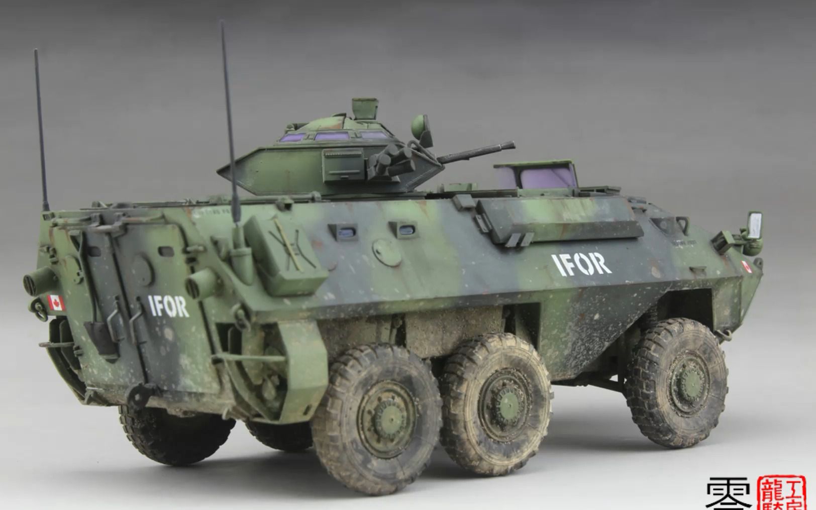 小号手良心系列135加拿大灰熊6x6轮式装甲车