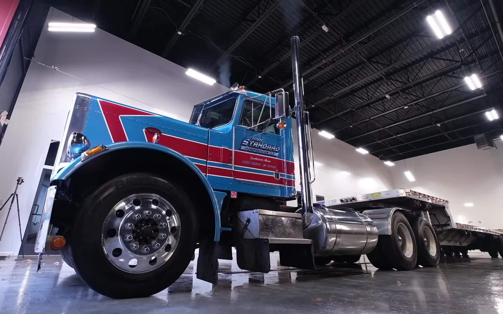 【清洗卡车】如何清洗干净一辆1987年的彼得比尔特359卡车和附带的一