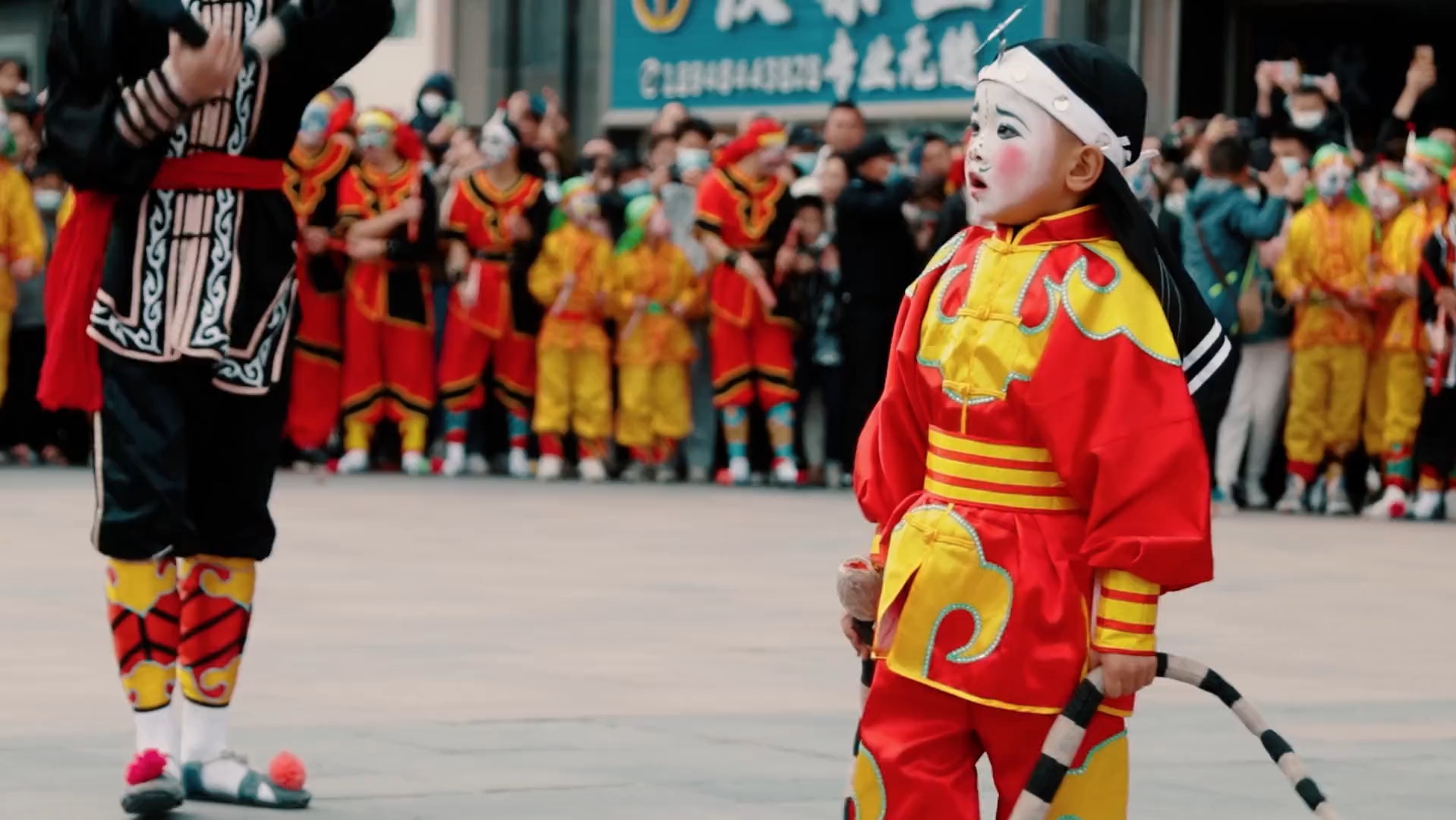 火遍全网的小"时迁"!潮汕5岁 英歌舞搜 传承者,自3岁起开始练习英歌舞