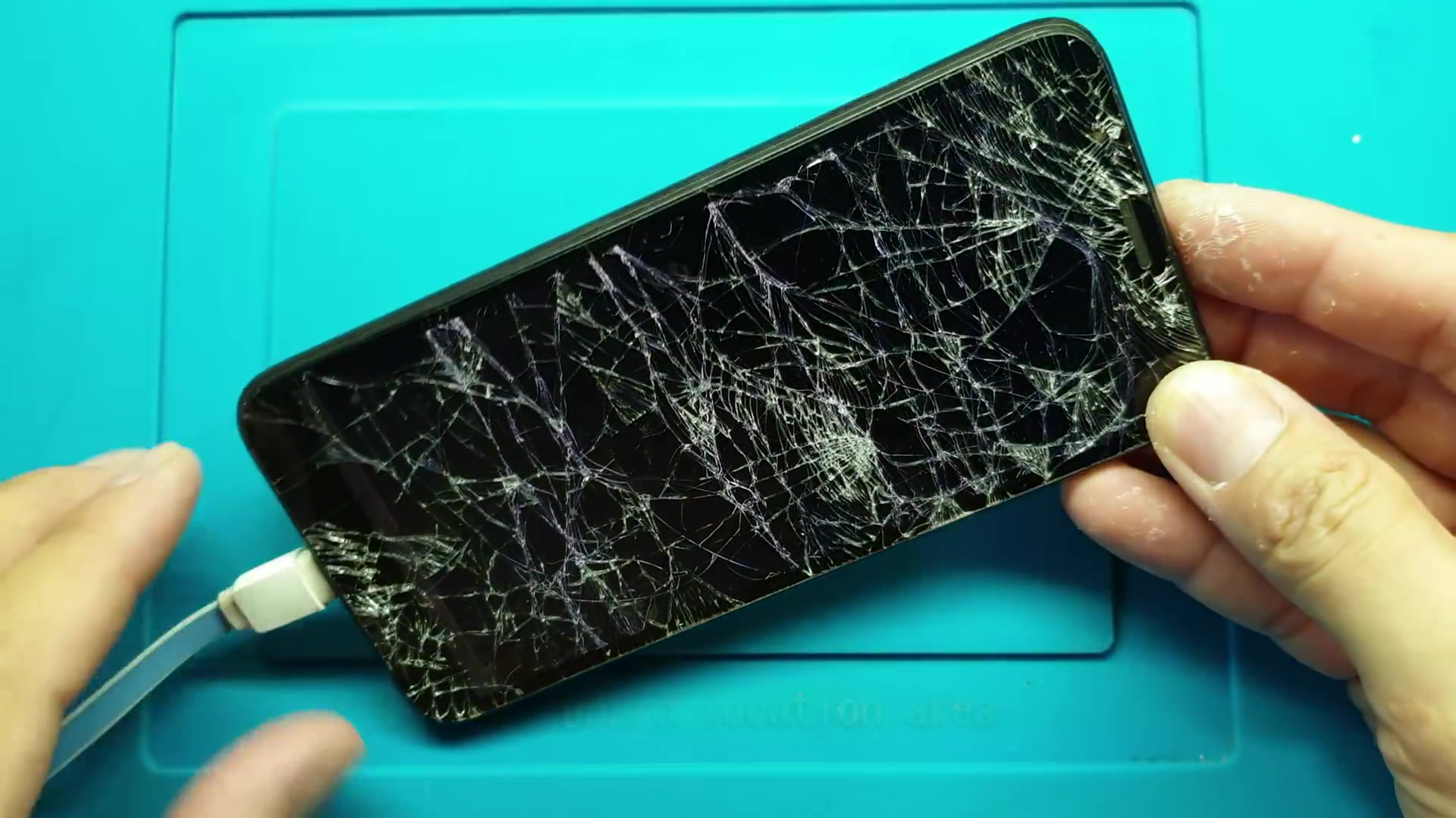 伊拉克成色手机翻新