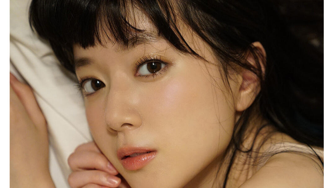 工藤晴香『910hr-Red-』 電子オリジナル写真集_哔哩哔哩_bilibili