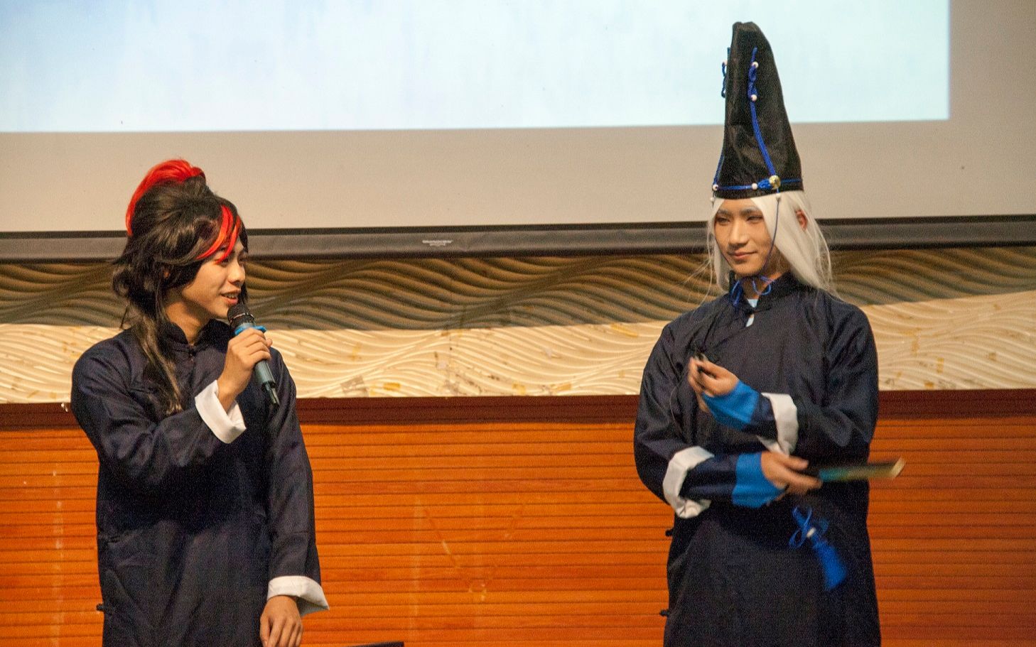 笑菌--抠着脑洞说