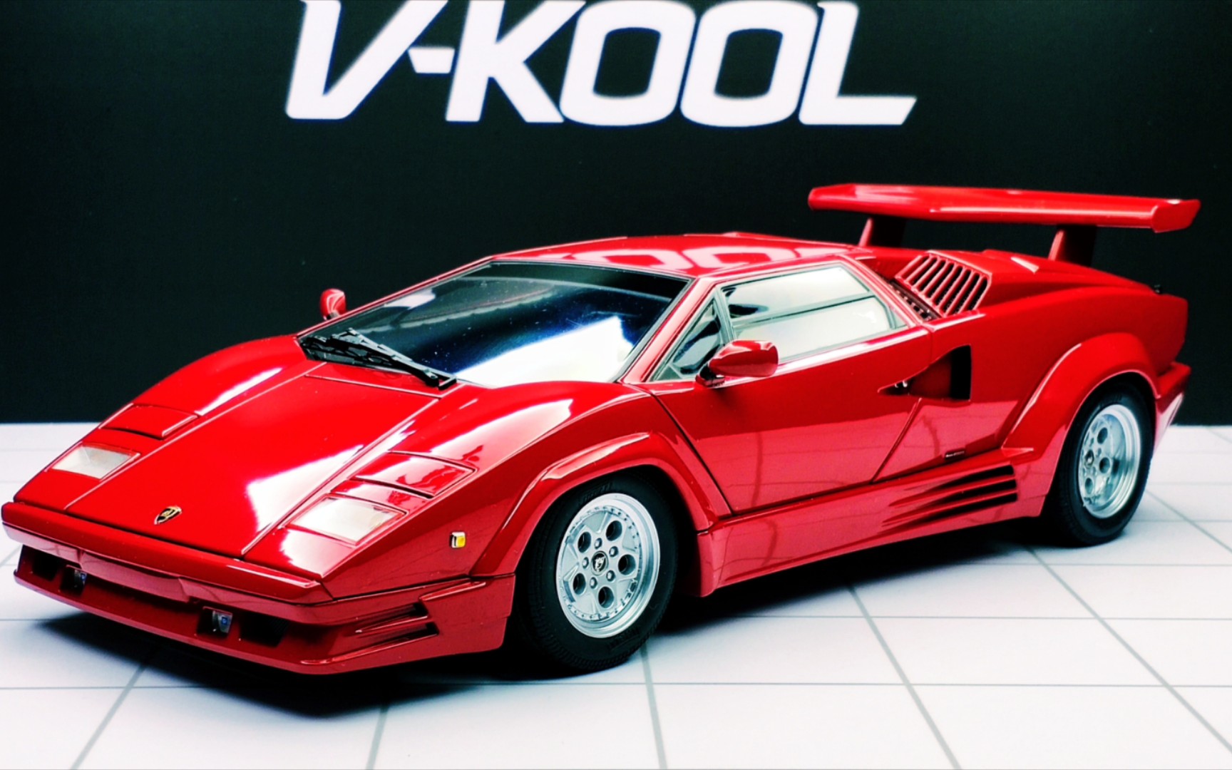 奥拓autoart1:18 兰博基尼康塔什25周年纪念版汽车模型_哔哩哔哩_bili