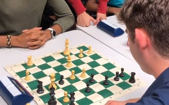 南加州大学国际象棋俱乐部的第一次会议!桌游棋牌热门视频