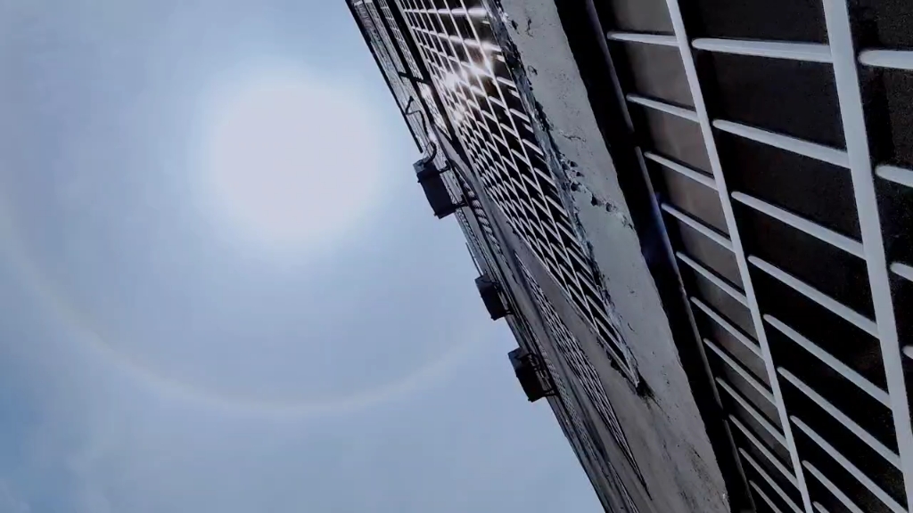 使用红米k30s至尊纪念版拍摄 开起超级防抖功能