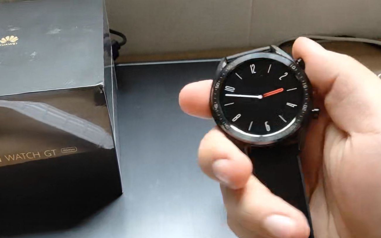 华为手表gt版watch gt智能手表6月份新鲜开拆息屏时钟好评(终于不用