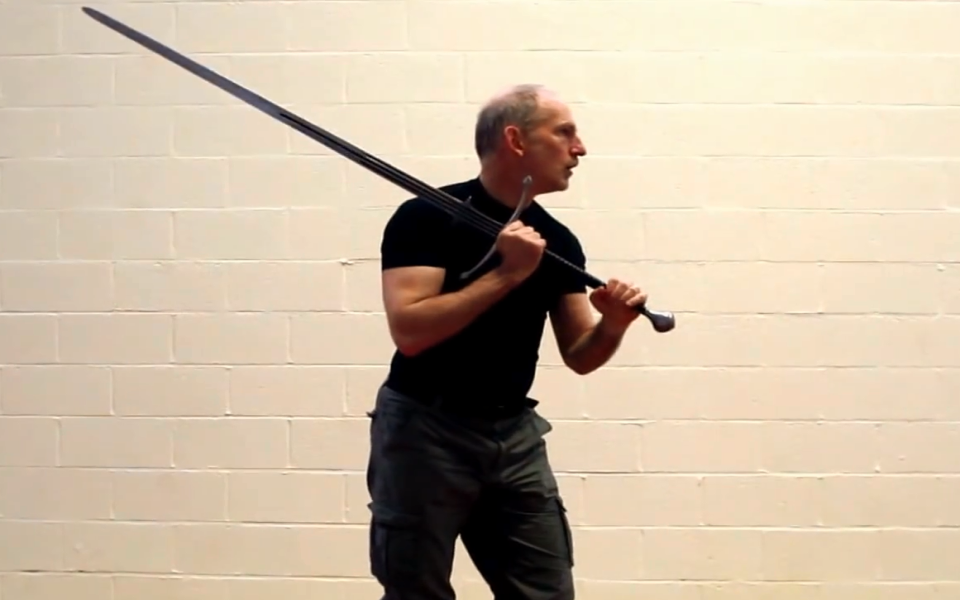 一秒两剑的双手大剑大风车剑技,这只是基本功