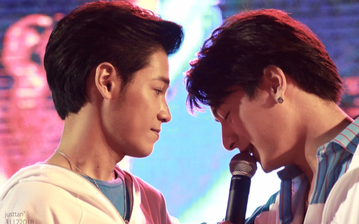 181231-190101 singto&krist - - portochinocountdown2019 - krist