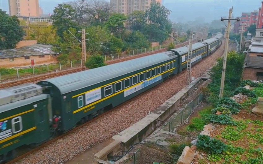 青藏bsp〕供氧版bsp25t 国产青藏25t担当客车z4165次贺家庄一道通过