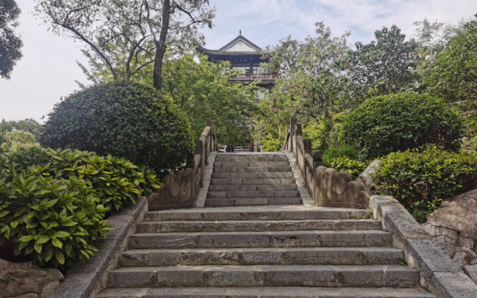 2023年9月3日从象山岚光阁上看荆门