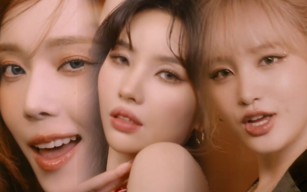 【liz & 金玟庭 & 田小娟】《nobody》mv