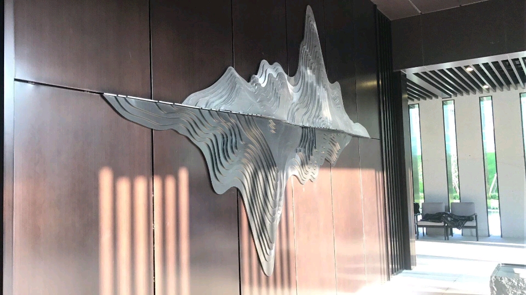 不锈钢假山雕塑 多层山体景观墙金属造型雕塑 不锈钢山形景墙