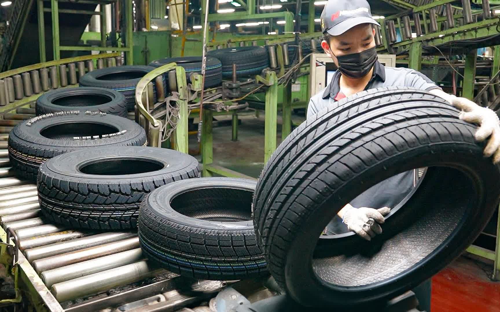 满意!实拍台湾省CRS轿车轮胎批量生产工艺,这看着不错哦哔哩哔哩bilibili