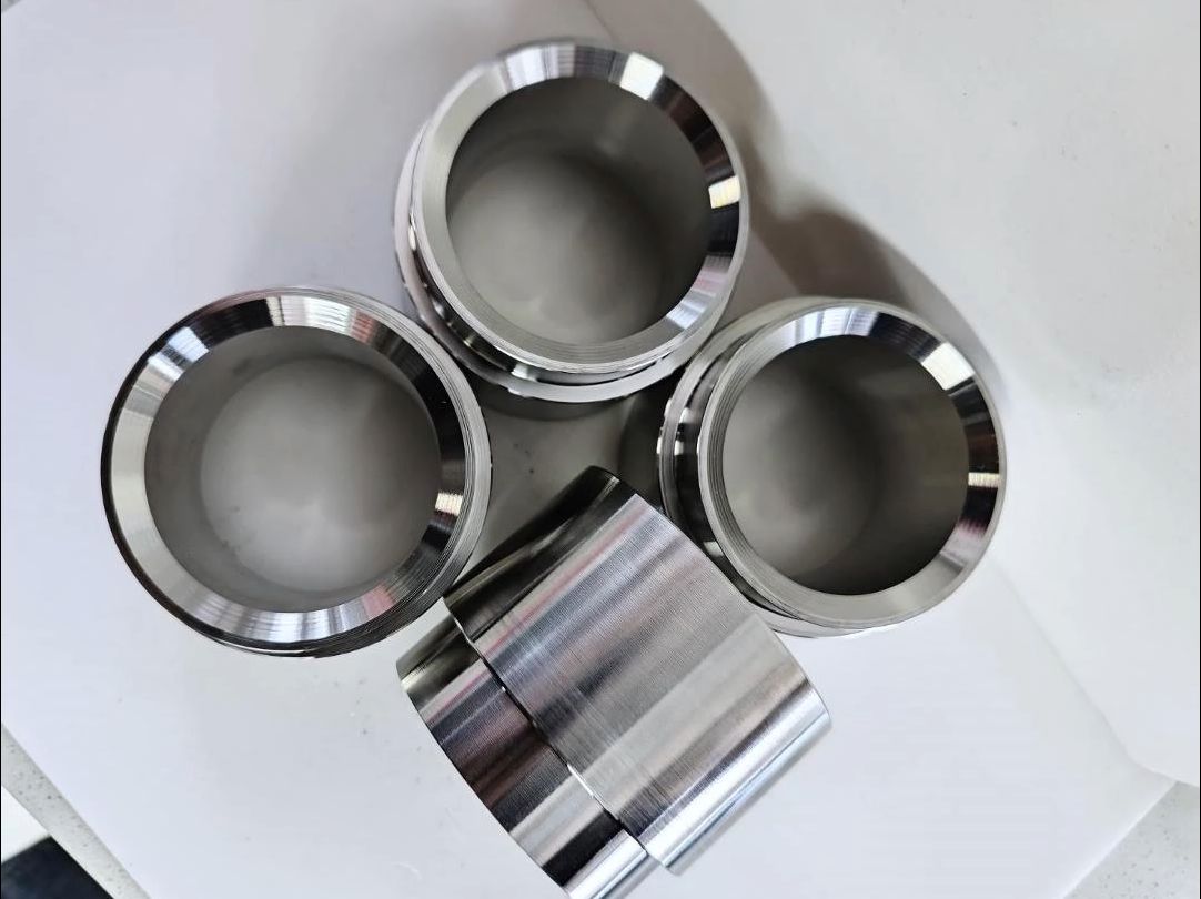 HOWO suspension bushing front view
