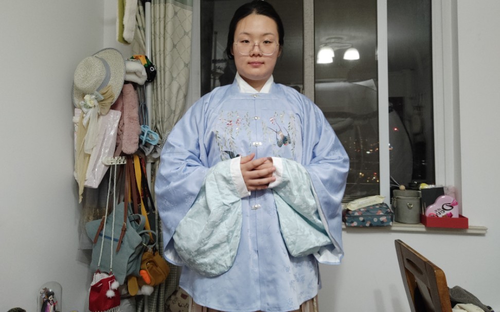 【甜橙开箱】不知寒 明制汉服 春日游·春柳拂燕 方领半袖补服 燕尾