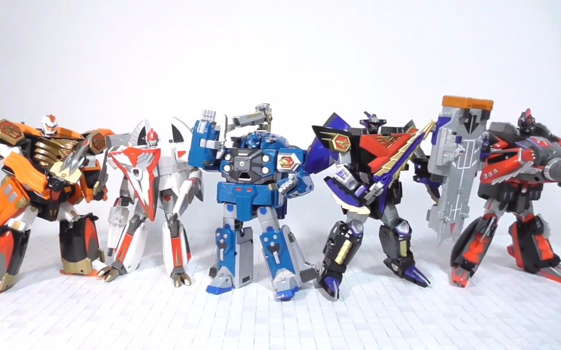 stk超星舰队变形玩具系列