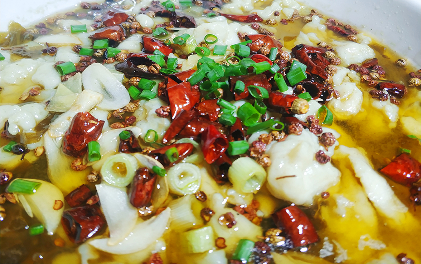 用巴沙鱼做酸菜鱼,是什么样的?结果是不是有点翻车了!