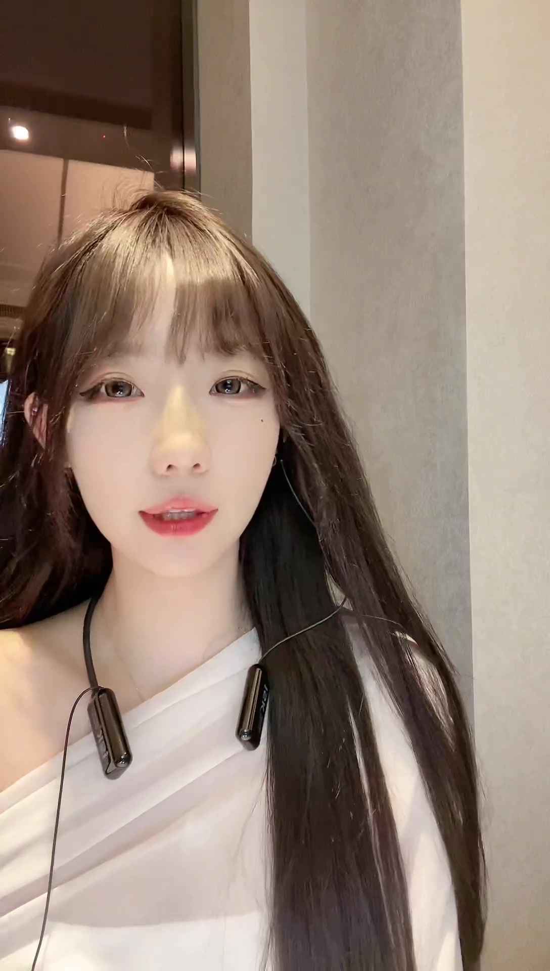 王雨萱 谁能莫名其妙送我个跑车