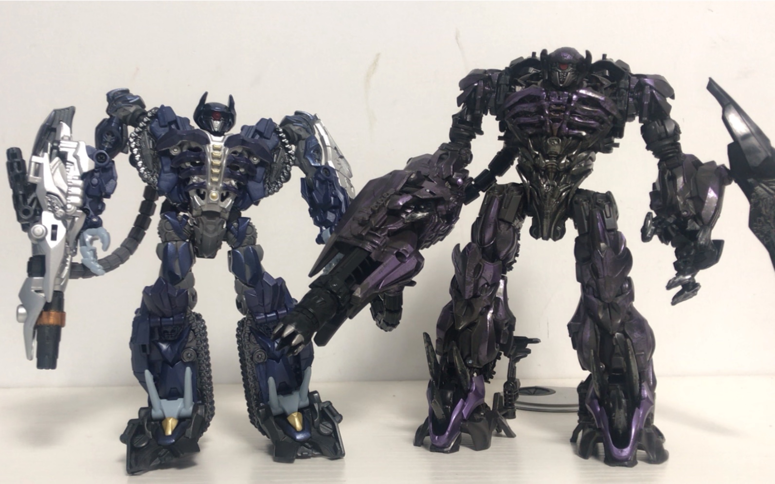 吃拉面的熊 玩具分享425 独眼大波!变形金刚电影3 v级震荡波