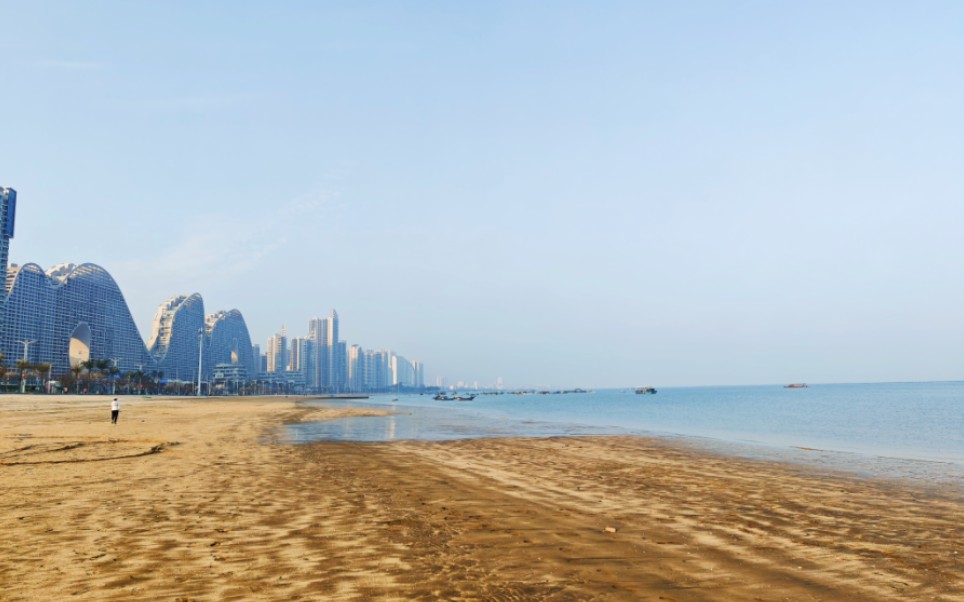 北海金滩,恬静舒适,没有浓重的旅游商业气息.