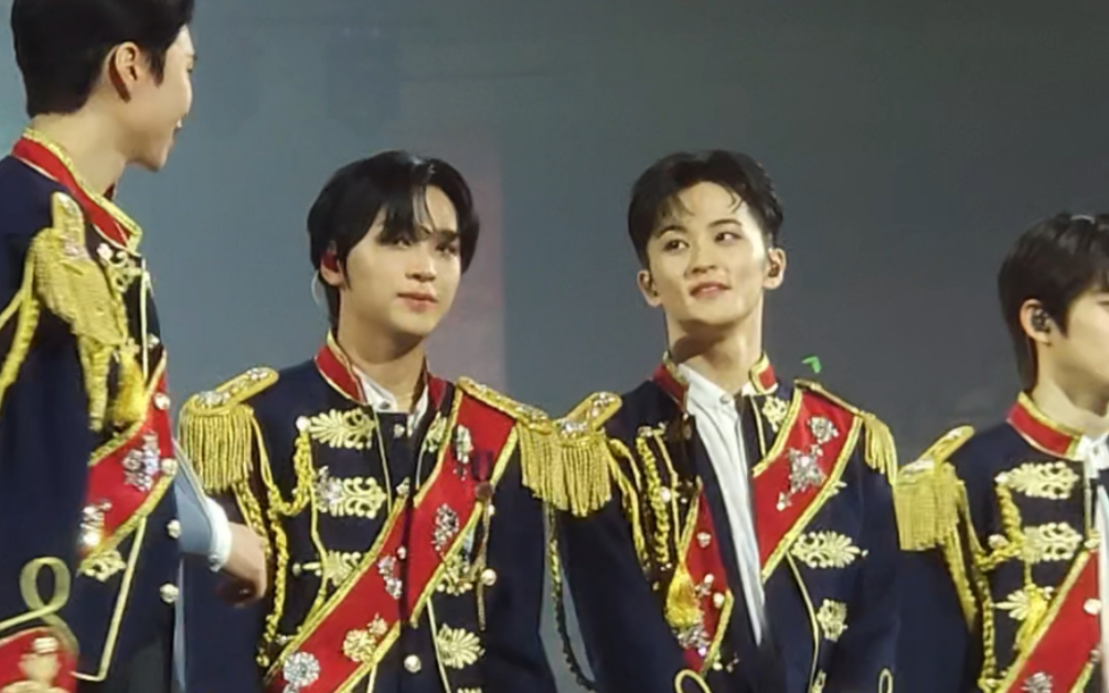 李马克李楷灿俩人就这么站着我也得拍!别管