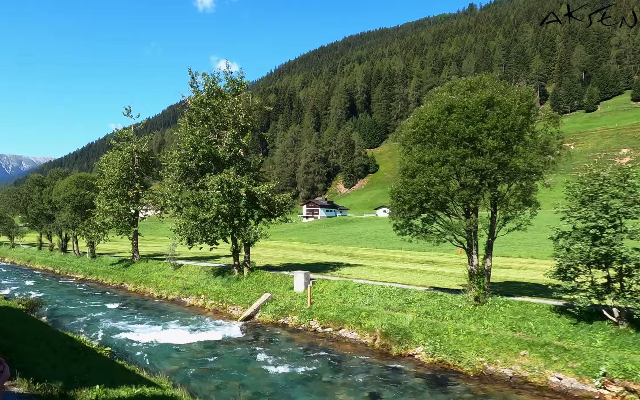 [图]🇨🇭达沃斯广场 - 菲利苏尔 瑞士火车之旅 • 历史教练和阿尔卑斯山