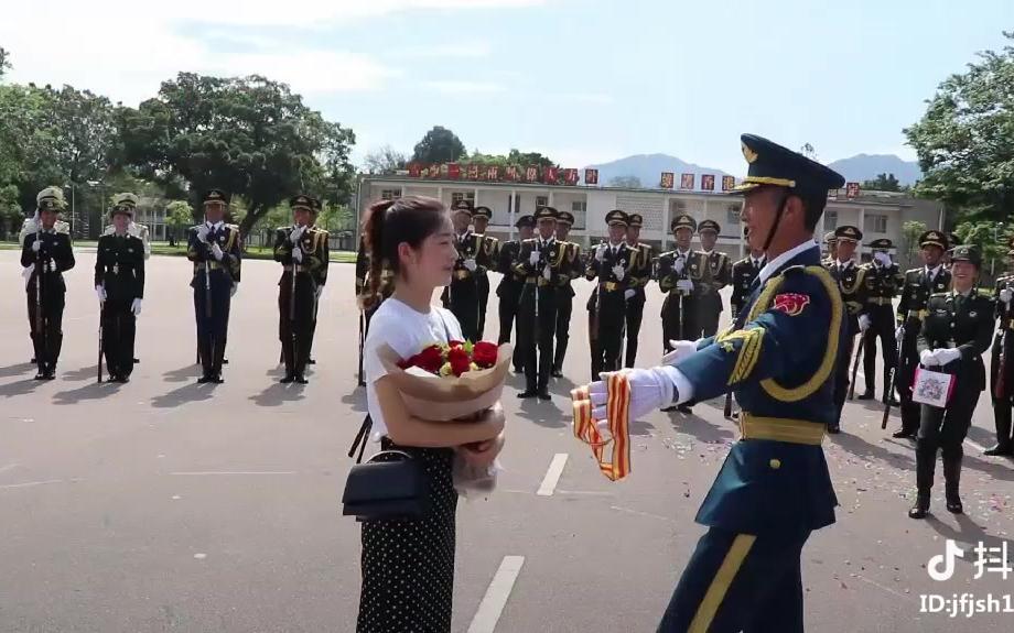 [图]兵哥哥终于求婚啦！军恋不易，愿天下有情人终成眷属