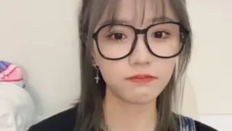 柏欣妤：不和你们说话了，说不过你们，人家什么时候凶过你们呀