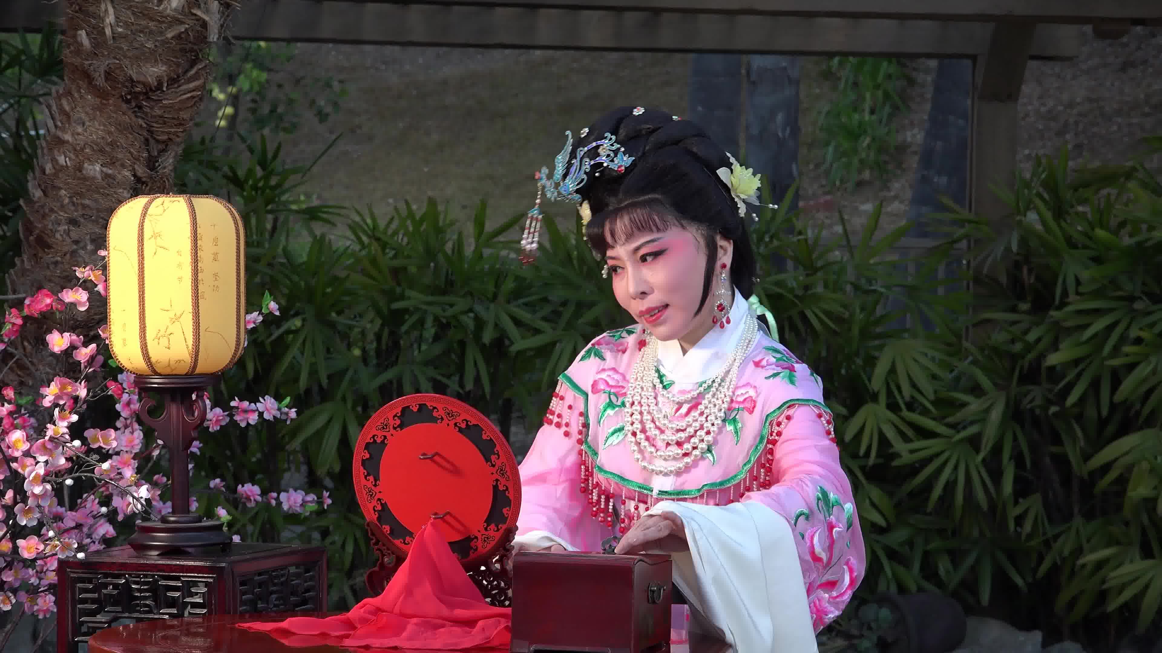 【越剧】(美国洛杉矶越剧团)西厢记-夜听琴_哔哩哔哩 (゜-゜)つロ