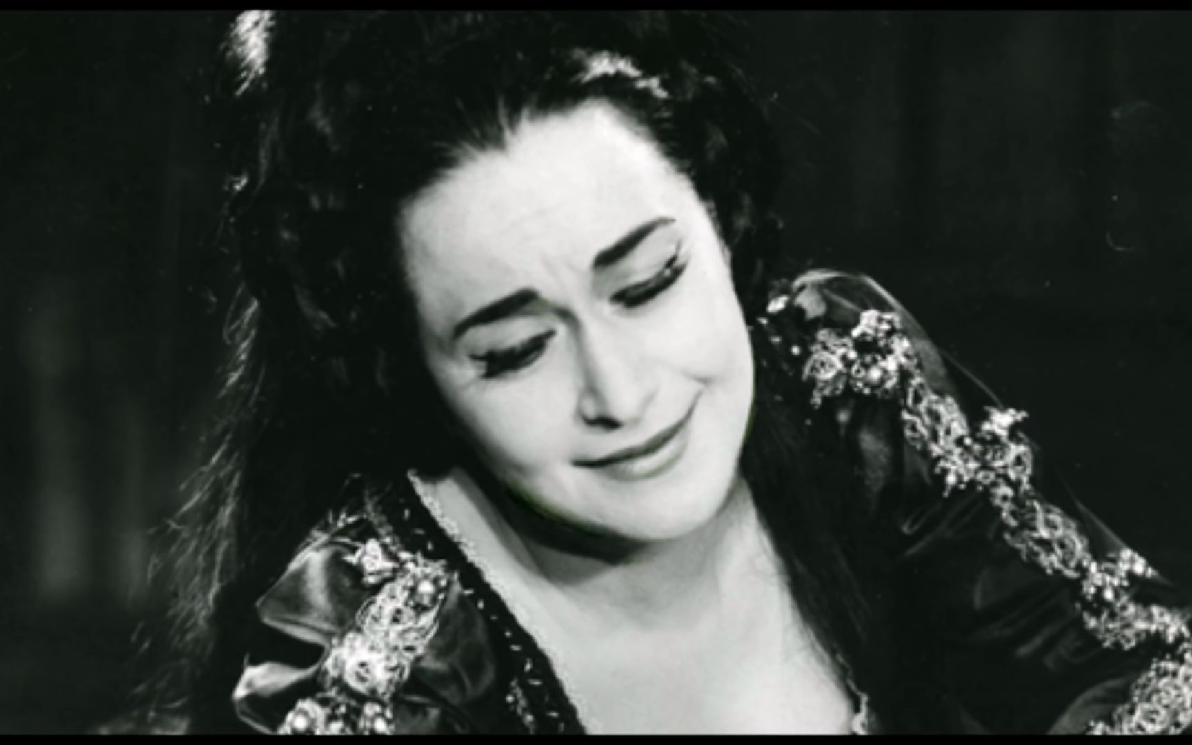 [图]Leyla Gencer - Morro, ma prima in grazia (Un Ballo in Maschera) 1961 - Verdi 假面舞