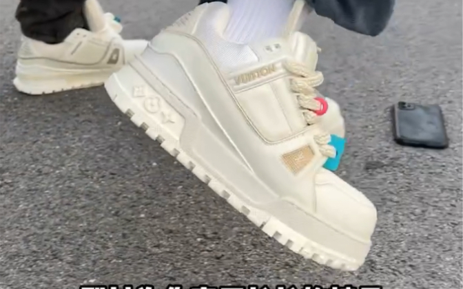 lv小胖丁面包鞋区分天花板避免尴尬?