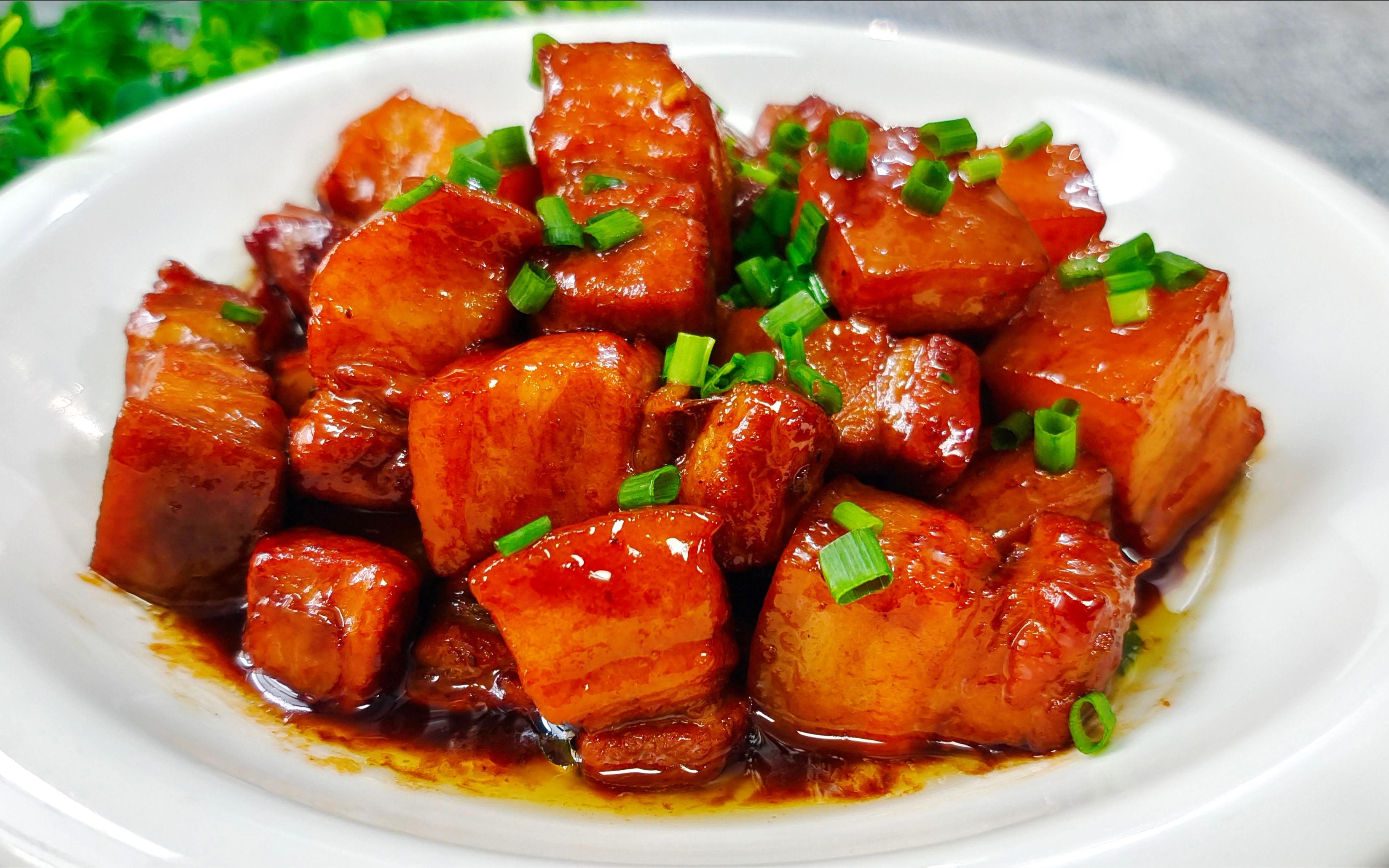 红烧肉好吃有诀窍,大厨教你饭店不外传秘诀,入口即化不油腻真香