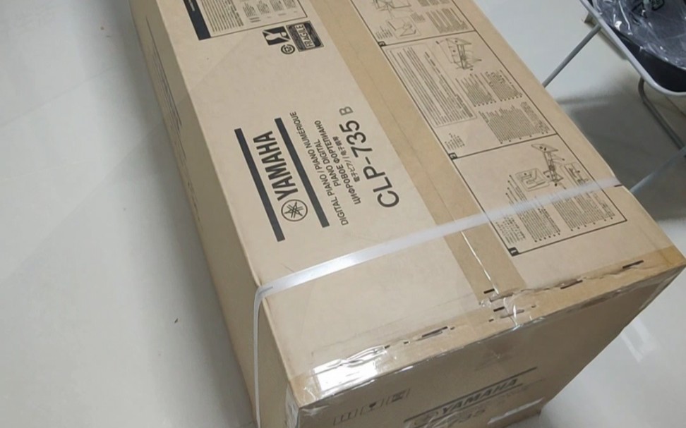 雅马哈clp735电钢琴