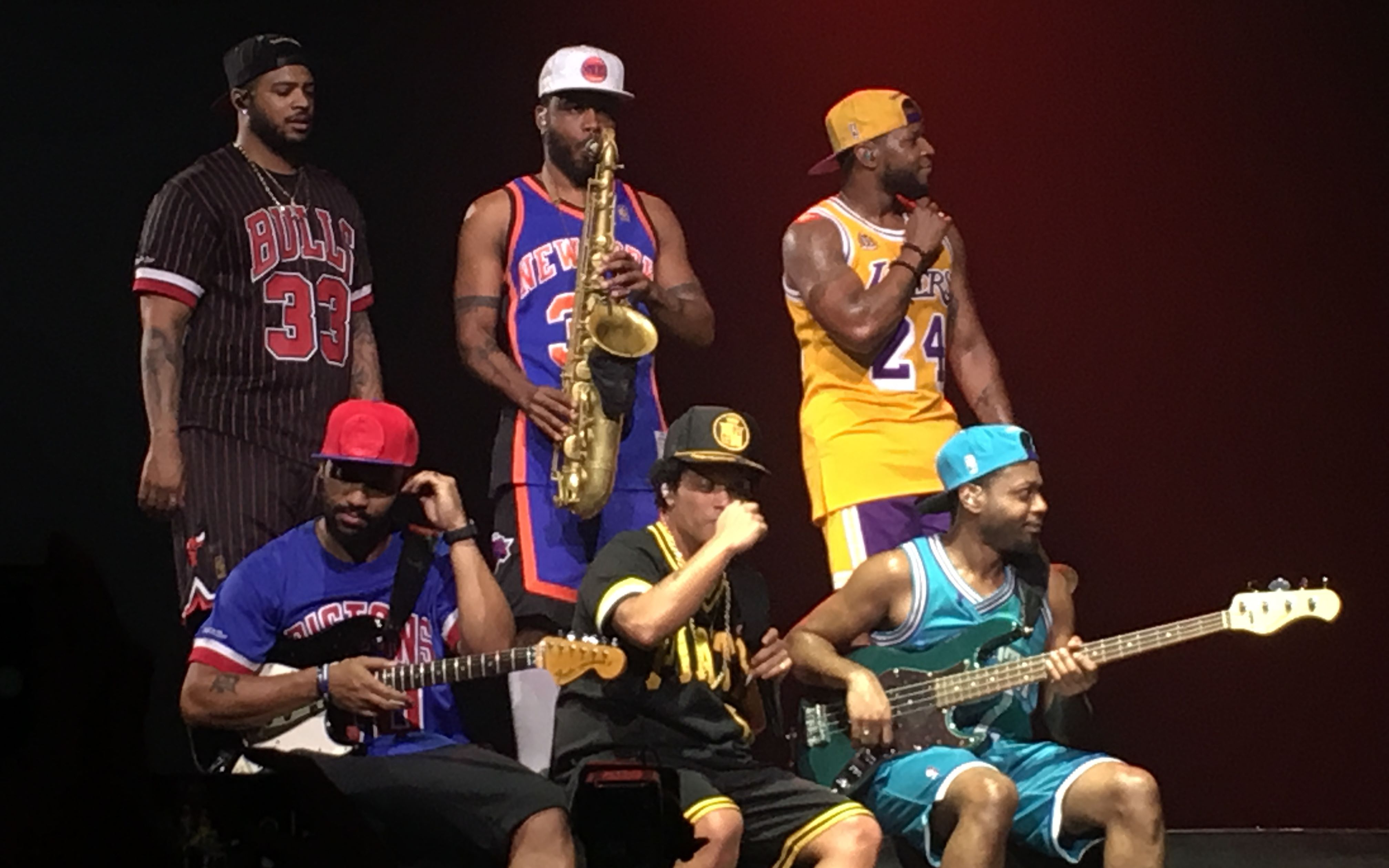 饭拍brunomars24kmagicworldtour澳门场