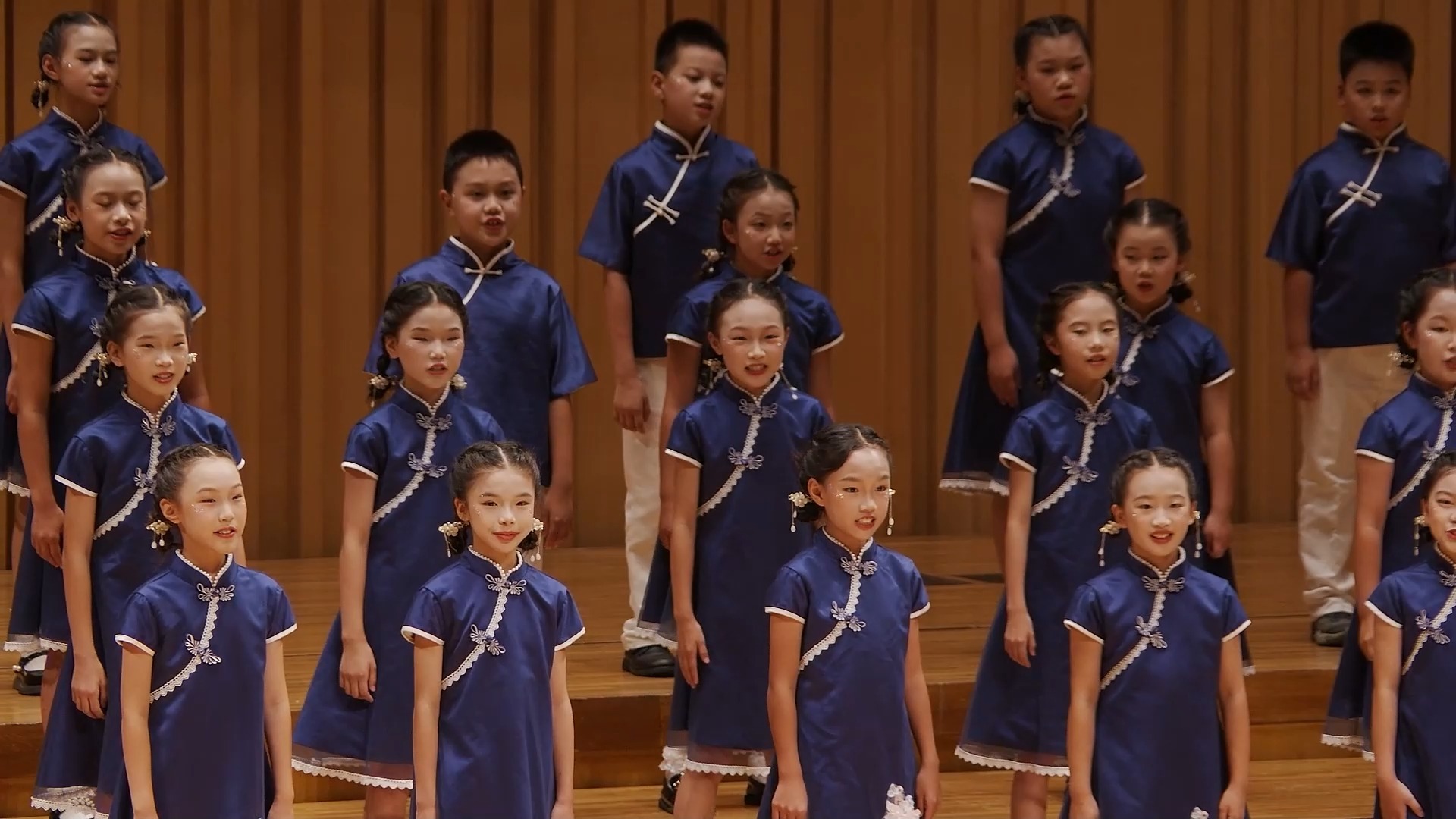 《织机谣》成都市海滨小学“海之声合唱团”- “唱响新时代“第十三届中国合唱协会魅力校园合唱展演