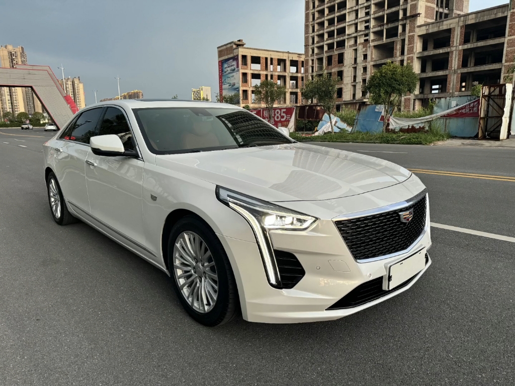 【品牌车型】凯迪拉克 ct6 2020款 28t 豪华型 【上牌日期】2020年06