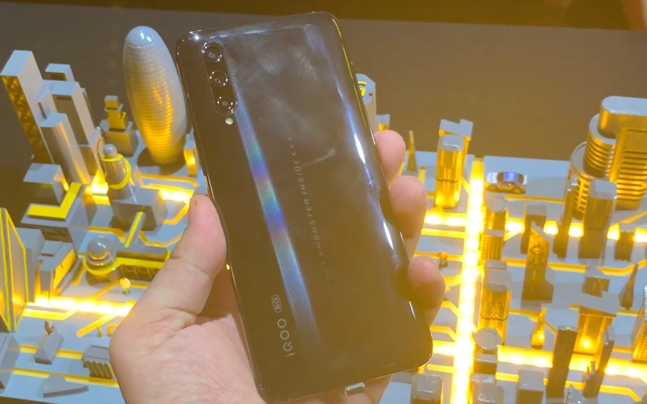 「吴阳出品」最便宜的5g手机!