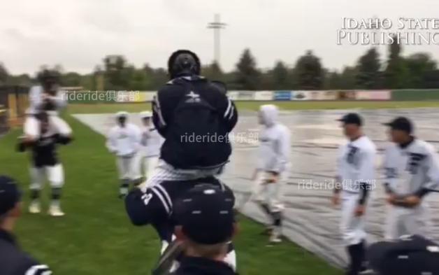 棒球运动员骑脖子5