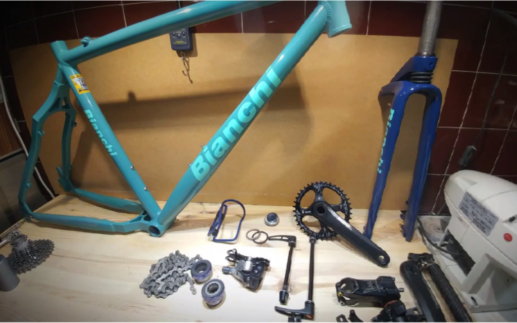 bianchi 比昂奇 老山地车架重装 gravel 这个车架的后三角cnc好强大啊