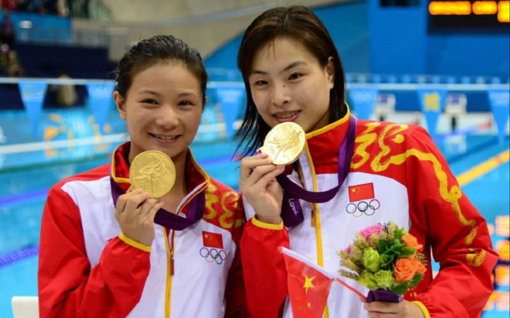 2012年伦敦奥运会跳水女子双人3米板:何姿/吴敏霞_哔哩哔哩 (゜-゜)つ
