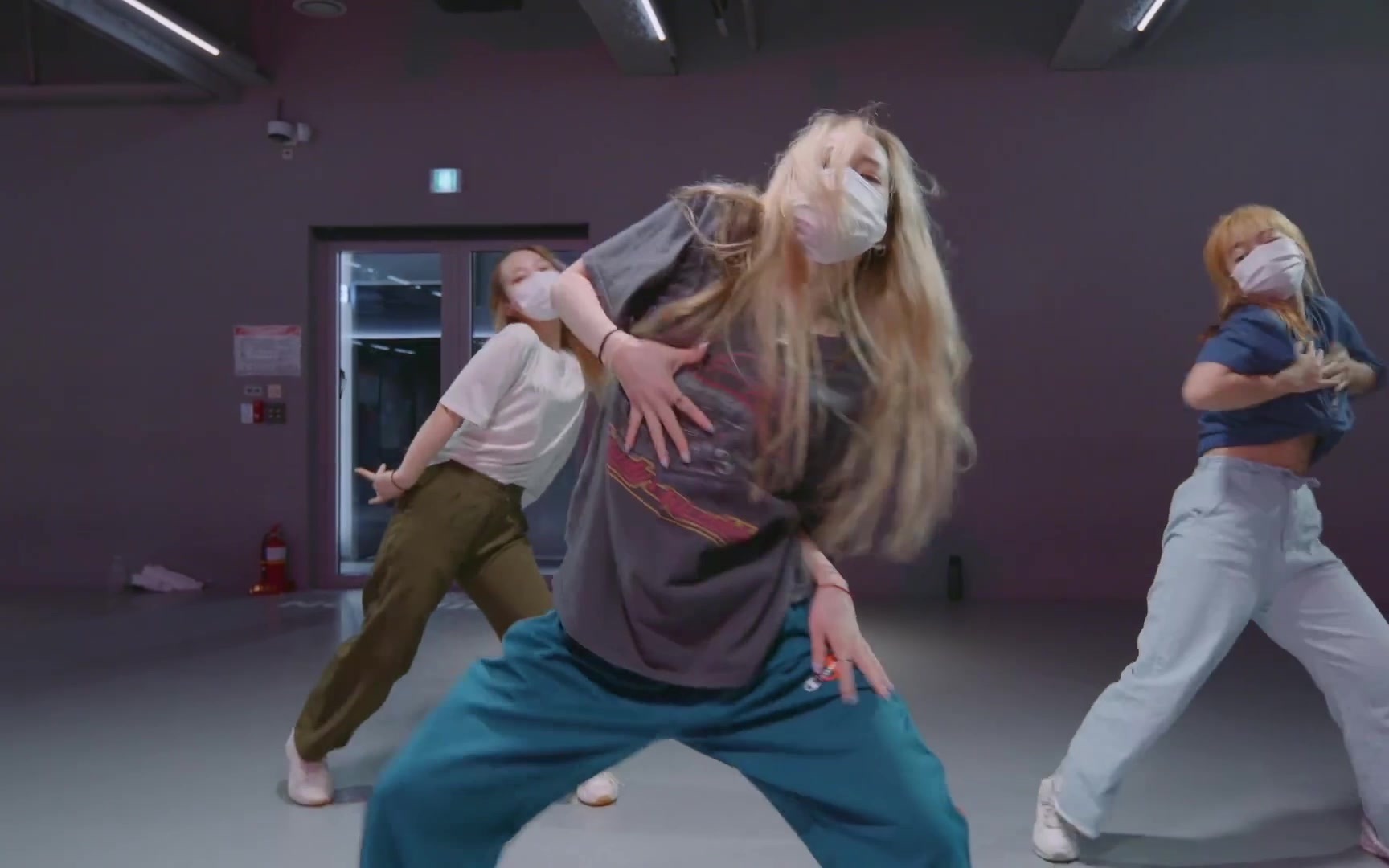 yeji kim编舞《bam bam》