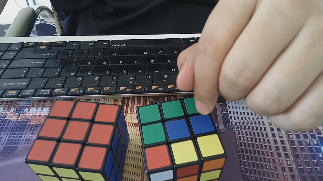 【手工类型】拆解三阶魔方构造 最近手头有点痒 拿起身边的魔方拆一下