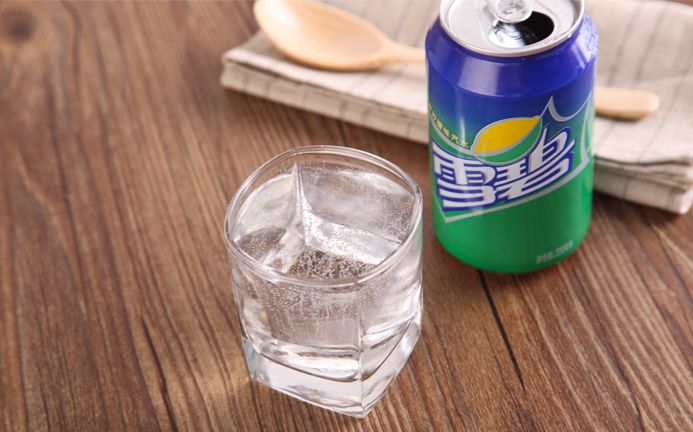 一分钟get夏日雪碧新喝法,炎炎夏日,雪碧就该这么喝!