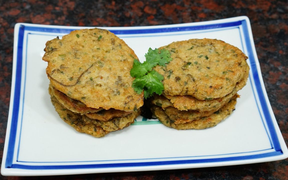 煎麦粿,潮汕传统小吃,配上芋头鱼头汤,越吃越香