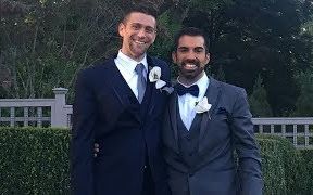 【LGBT/生肉】那对健身房快闪求婚的同性情侣Adam & Jared终于结婚啦!观看完整的视频在这里!哔哩哔哩bilibili