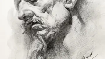 素描头像练习中……