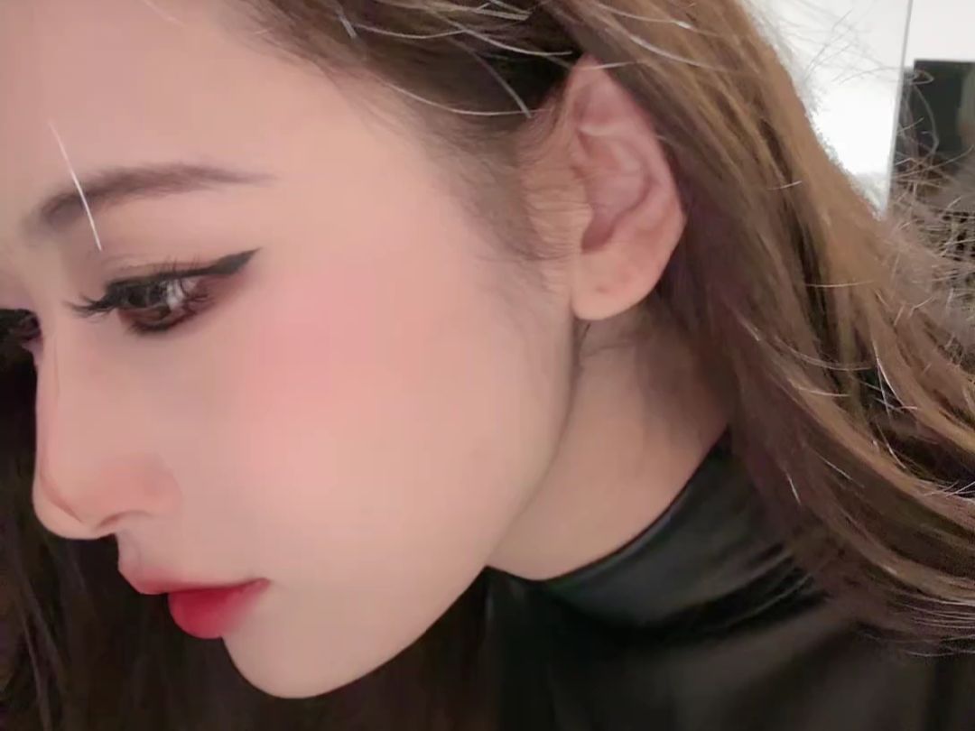 2024-01-13 19-05-25_车展雨桐