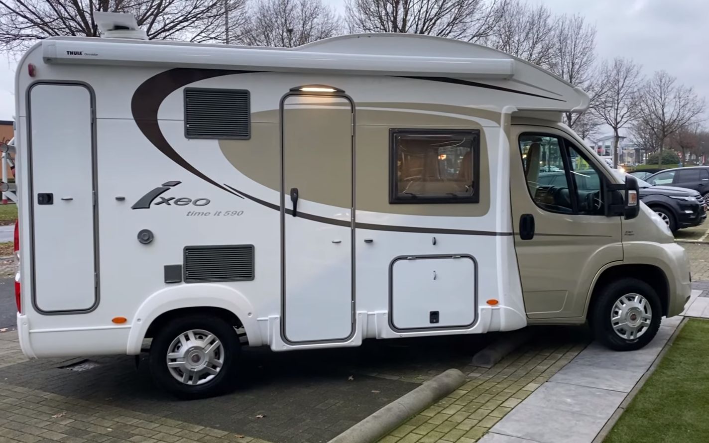 99米c型房车 - burstner ixeo 590 2015版_哔哩哔哩_bilibili