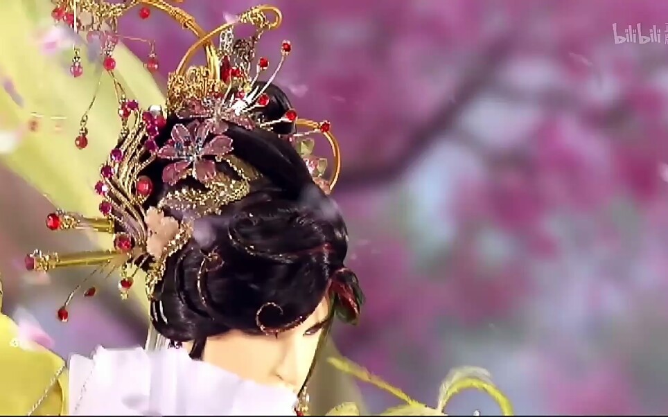 聆秋露(万雪夜女装)〖天地风云录〗第9集片段