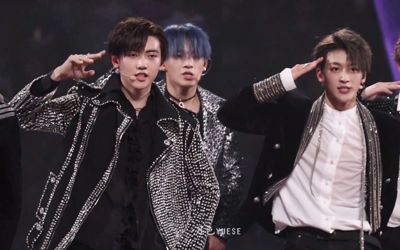 【何焉悦色】【r1se】重庆演唱会《r.1.s.